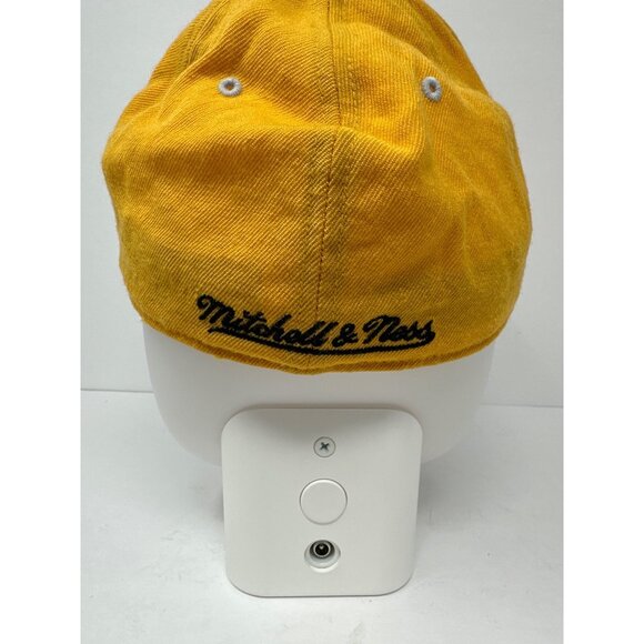 Vintage Mitchell & Ness Boston Bruins 7 1/4 Fitted Hat Gold Black Wool - Picture 3 of 9
